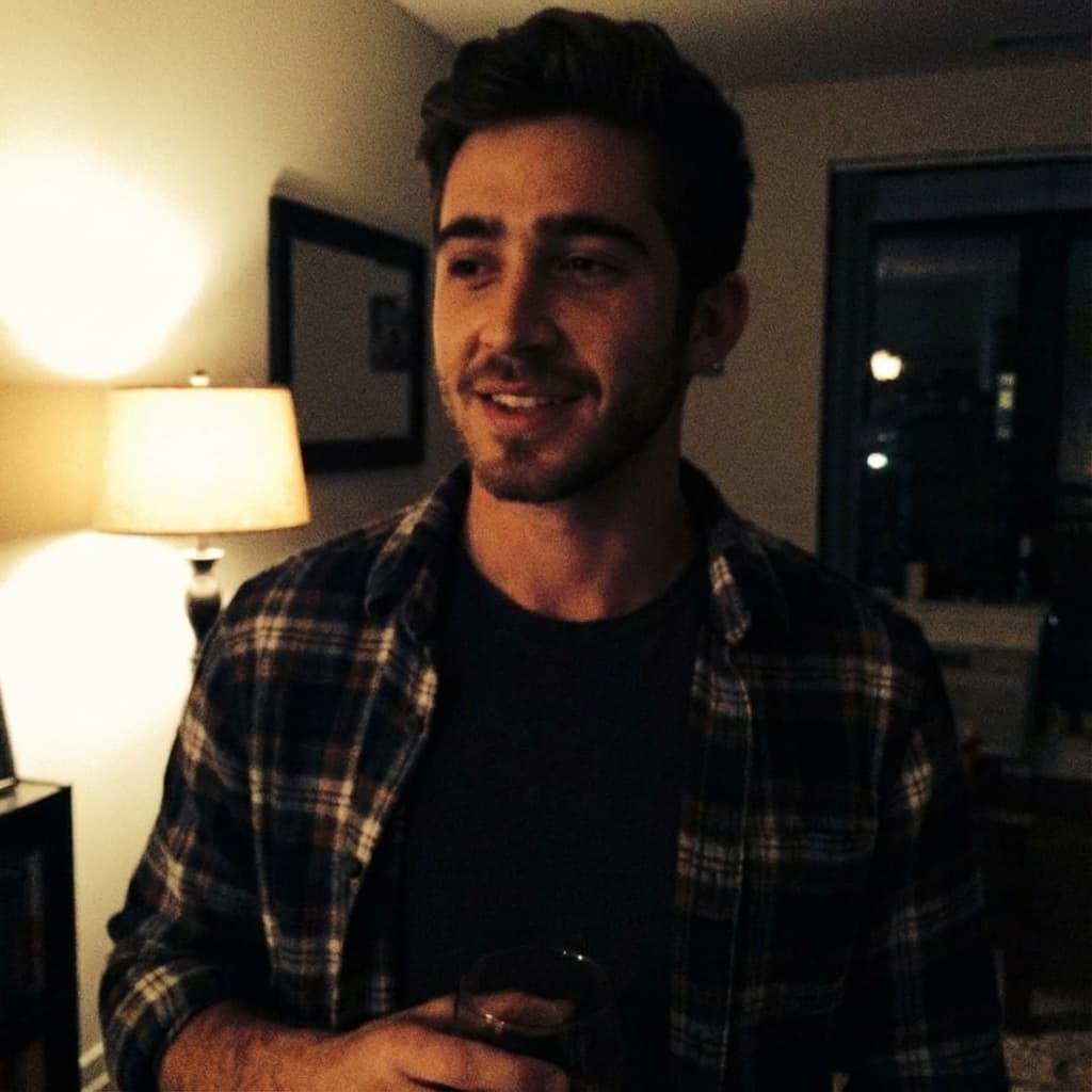 Original photo - Natural outdoor headshot